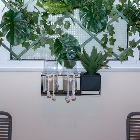 Luxury Premium Suite #1 Халкис Екстериор снимка